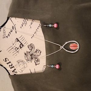 Silverstone necklace with pendant and matching earrings